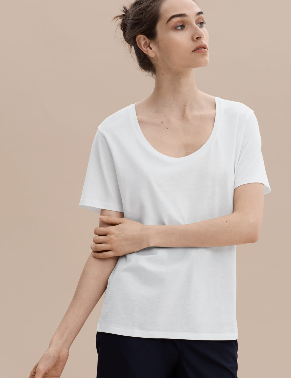women's relaxed white t-shirt with u-neck